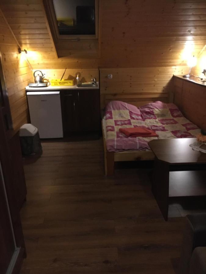 Pokoje Vip Trzęsacz Esterno foto