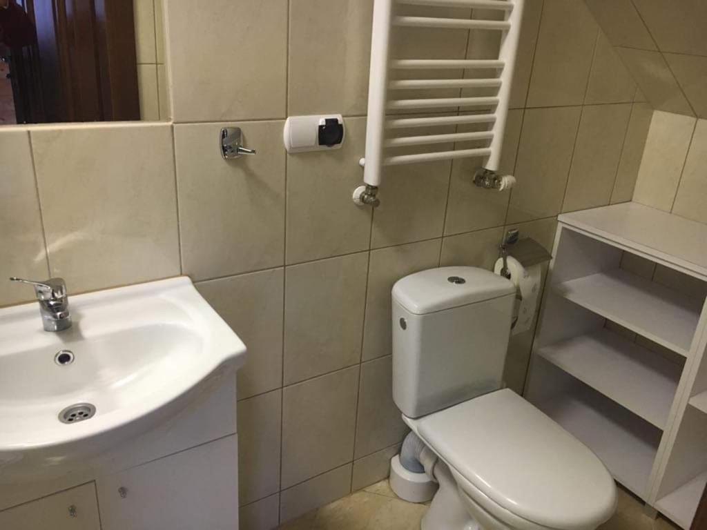 Pokoje Vip Trzęsacz Esterno foto